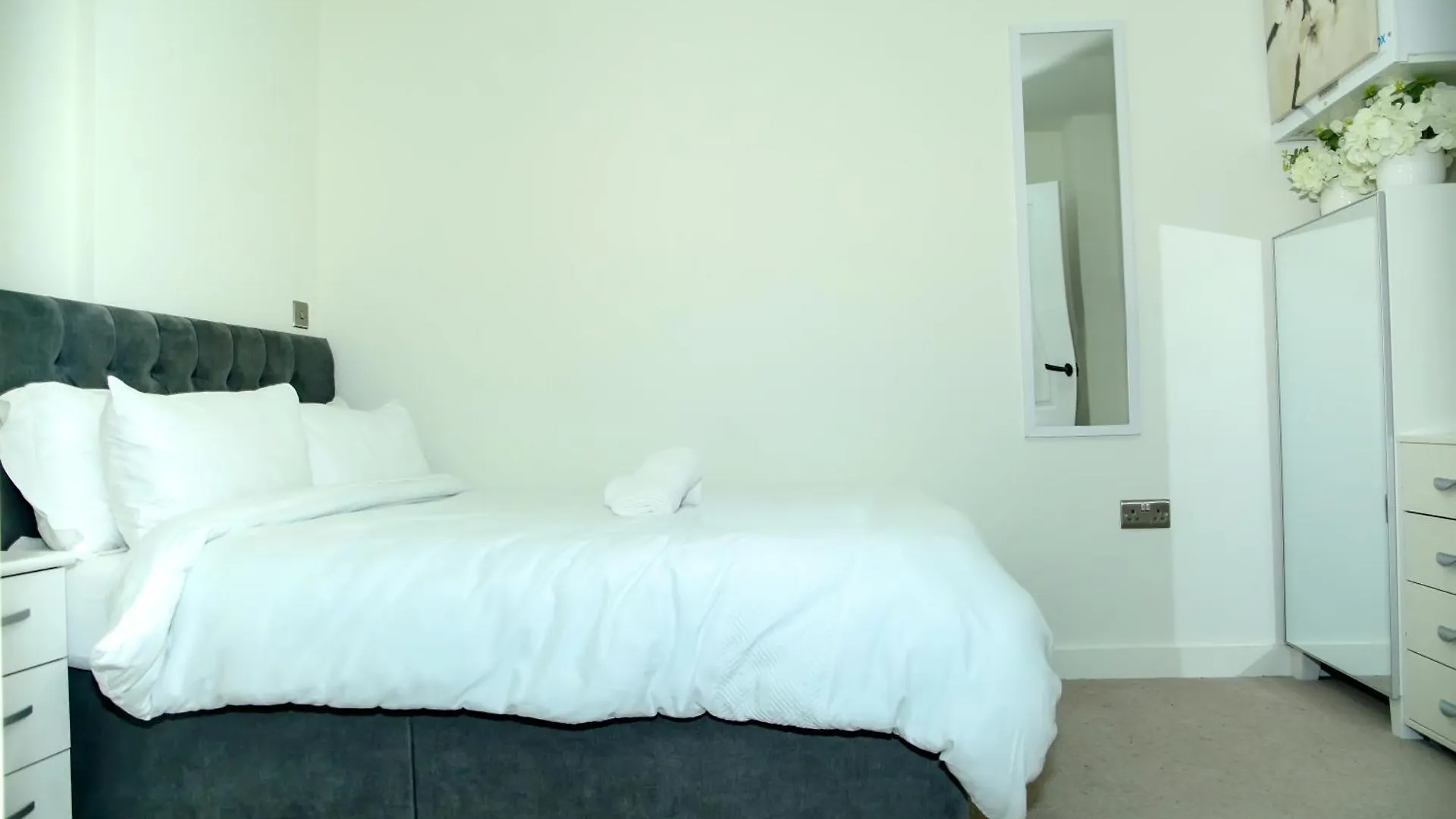 Jazreal Luxury Apartment - Leeds City Centre